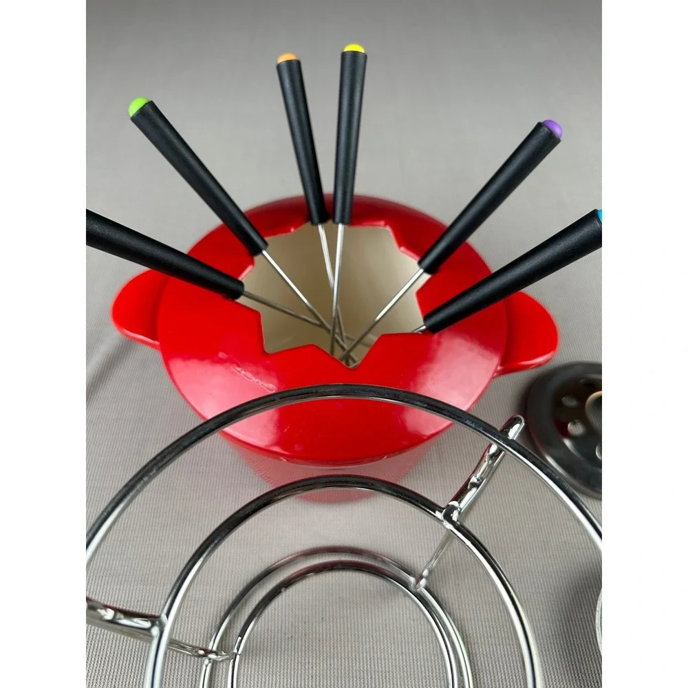 Cuisinart FP-115R Fondue Set 13-Pc Enamel Cast Iron Red 1.5 Qt Induction Ready